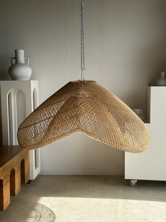 Cloud-shaped rattan pendant lamp