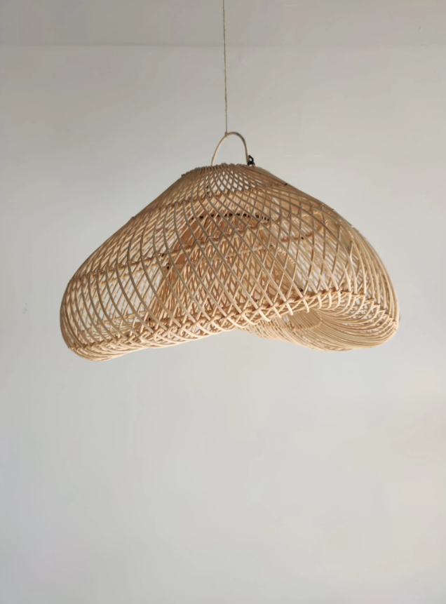 Cloud-shaped rattan pendant lamp